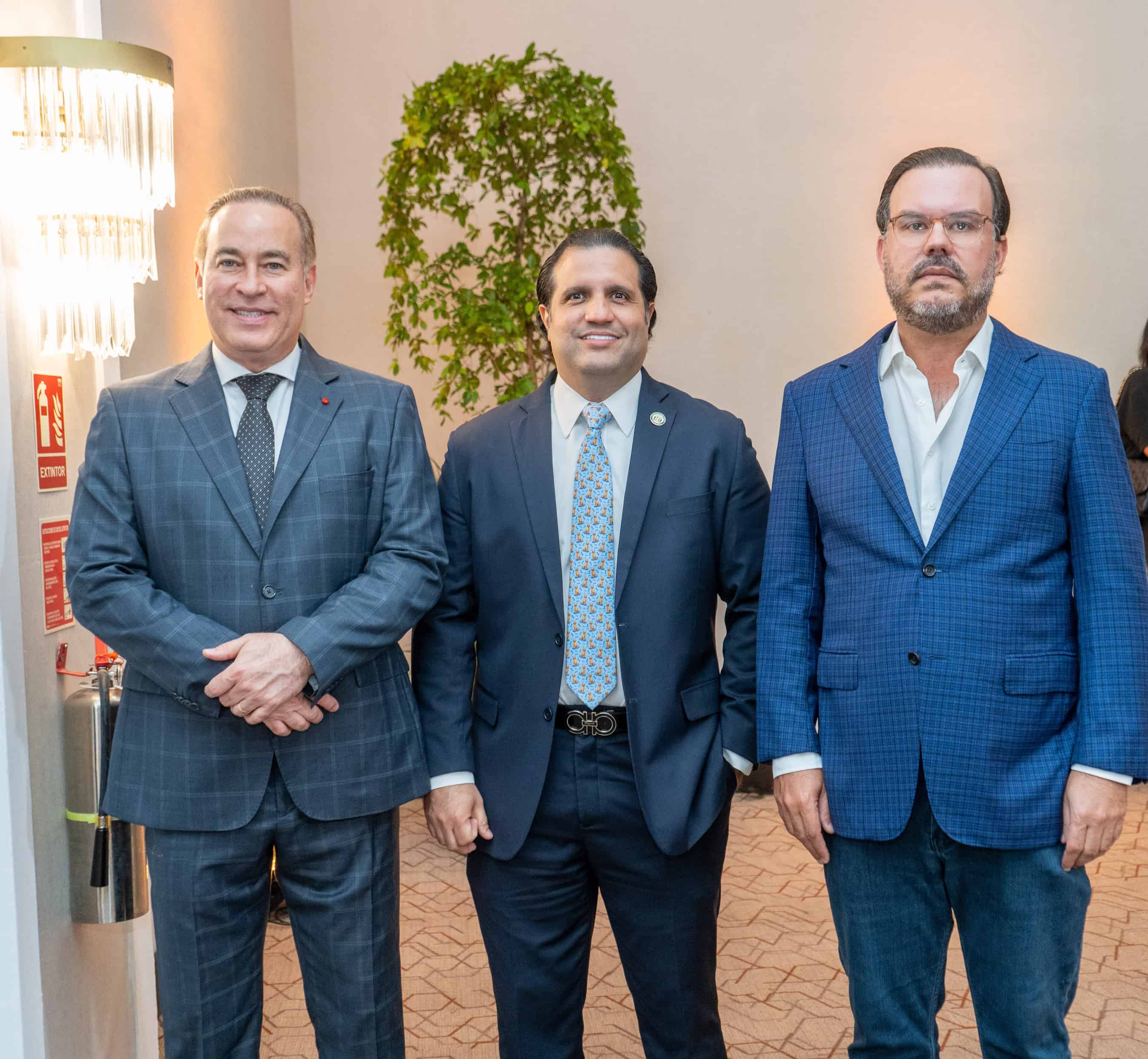 Sixto Incháustegui Luis Estrella y Miguel Roig.
