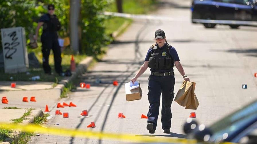 Al menos tres muertos y cinco heridos en dos tiroteos en Kansas City
