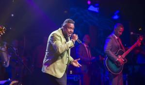 Luis Miguel del Amargue realiza concierto "30 años de éxitos"