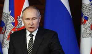 Putin dice que rebelión abortada jugó a favor de los enemigos de Rusia