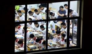 Desempleo juvenil en China: aumentan los ‘selfies zombis’ en la universidad