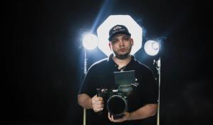 Director de videos musicales se destaca con su compañía IrisCorp