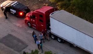Buscan establecer monumento en San Antonio al cumplirse un año de muerte de 53 migrantes