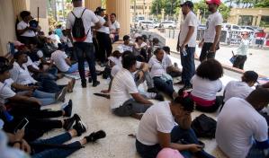 Empleados del Metro llegan a un acuerdo temporal con la Presidencia