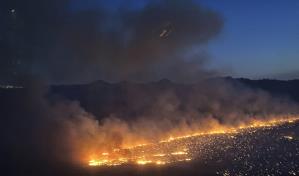 M&aacute;s de mil personas evacuadas por incendio forestal en Arizona