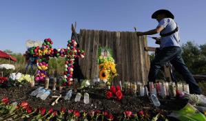 EE.UU. arresta a 4 mexicanos en relación con muerte de 53 migrantes en Texas