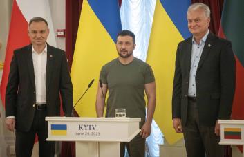 Ucrania recibe apoyo lituano y polaco para la OTAN en una jornada de ataque a Kramatorsk