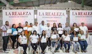 Tabacalera La Realeza Dominican Tabacco capacita a emprendedores