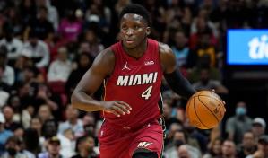 Oladipo ejerce opción por un año para seguir con el Heat