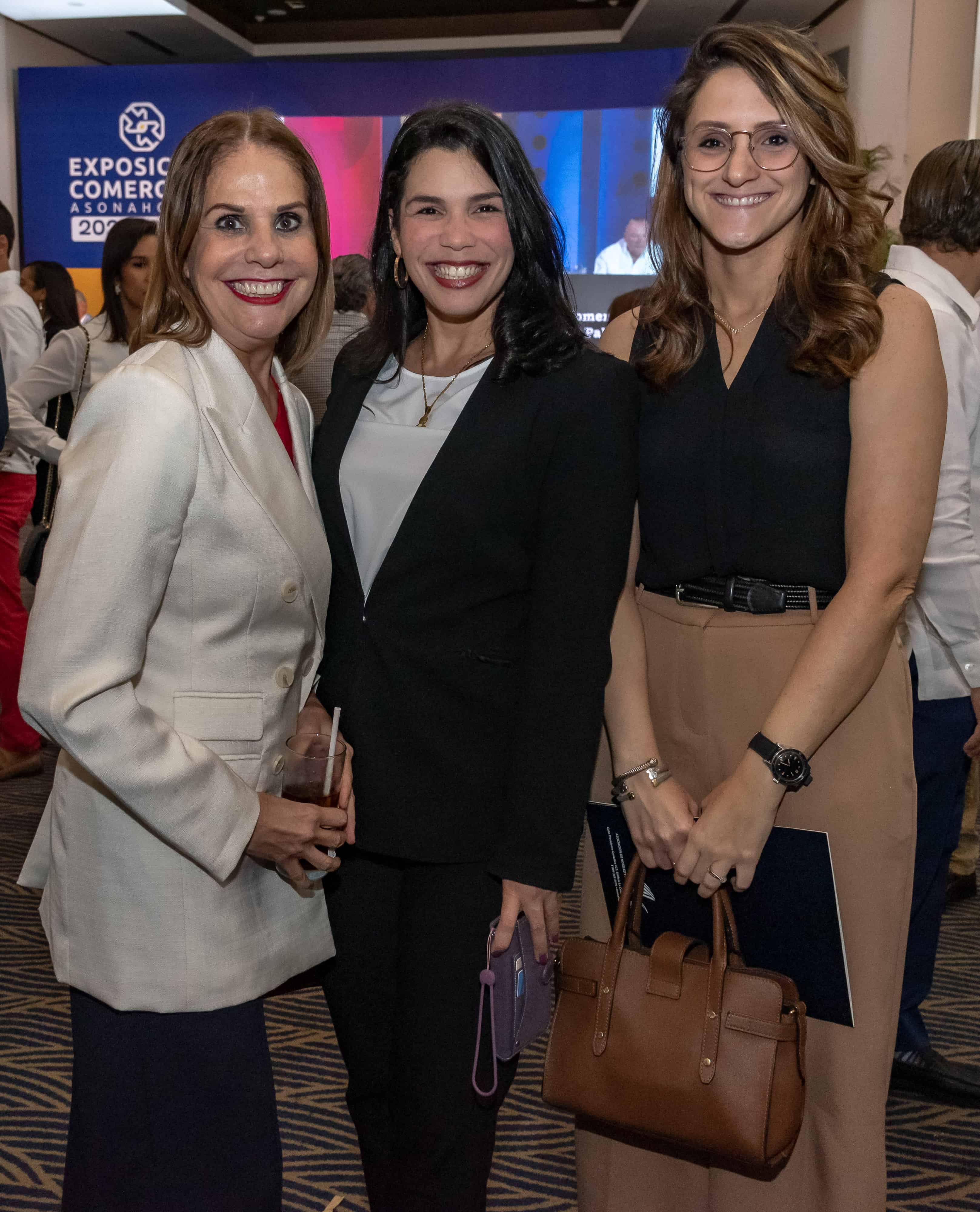 Juana Sicard, Judith García y Sandra Piña.