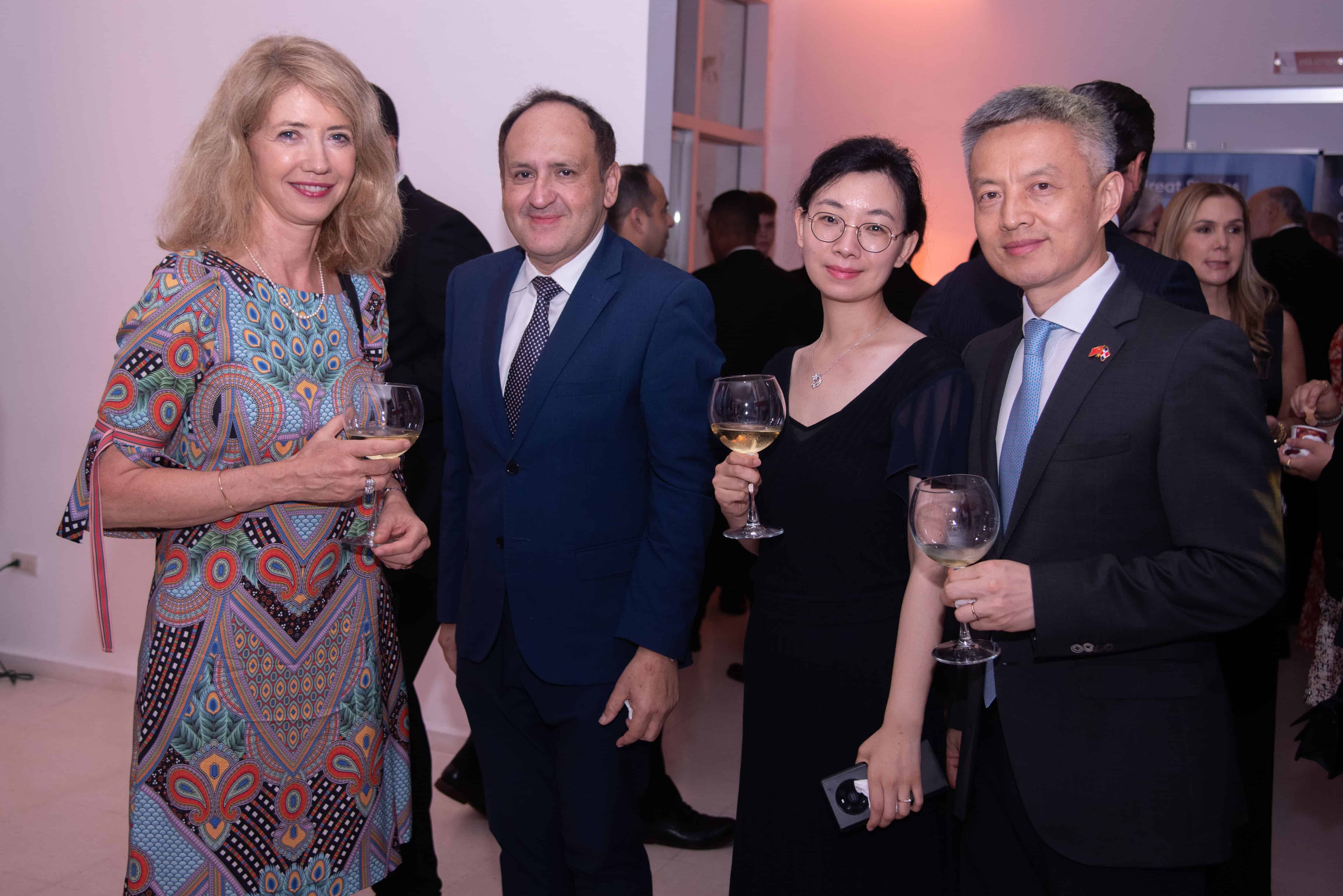 Katja Afheldt, Edwin Arias Chinchilla, Wang Heming y Chen Luning.