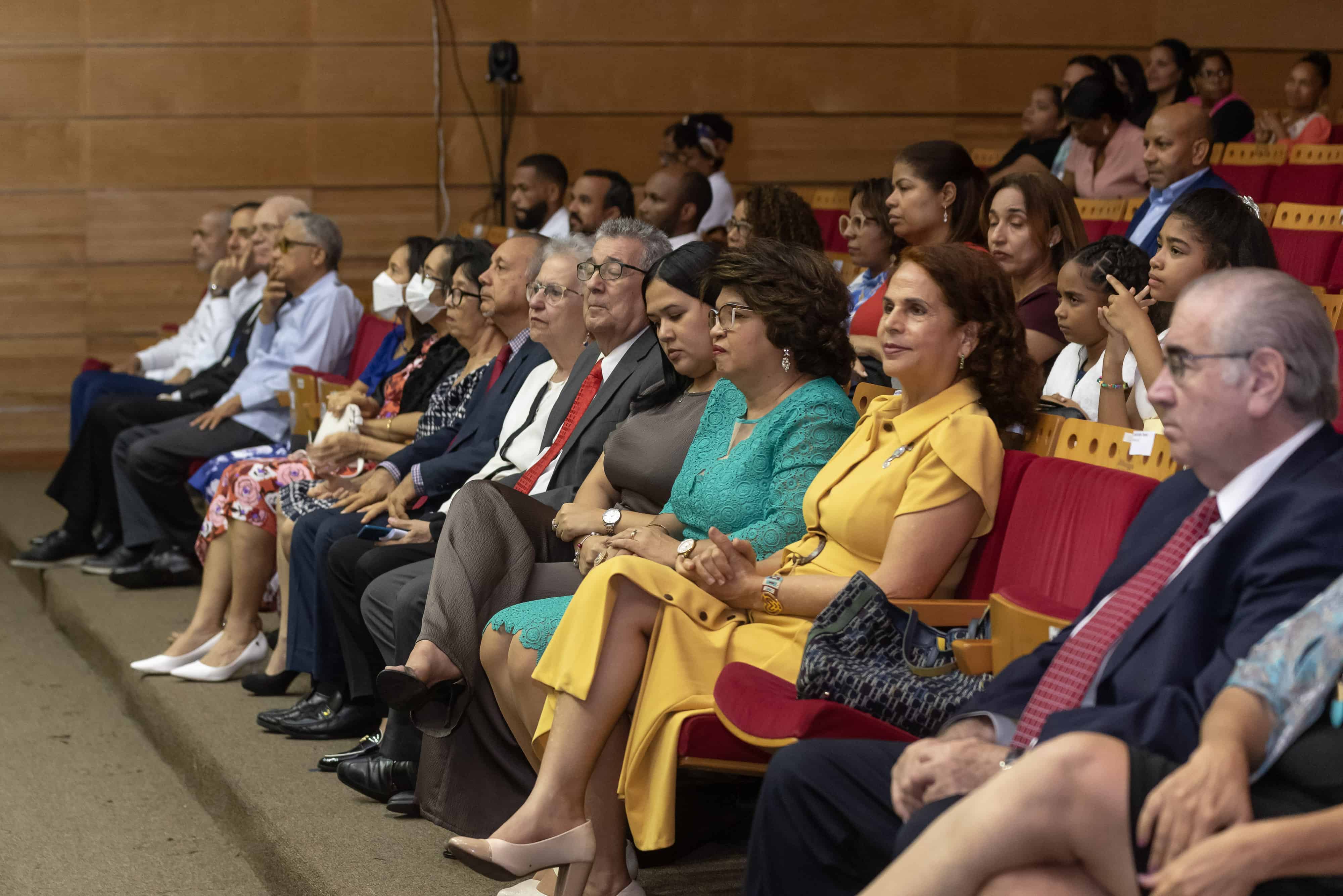 Personalidades de la vida cultural se dieron cita.