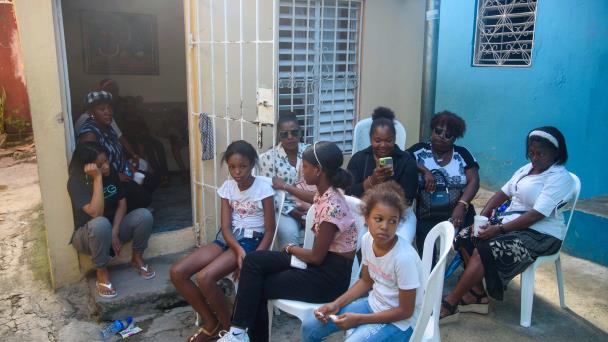 Sepultan en Cristo Rey y en San Cristóbal niños calcinados en Villas Agrícolas