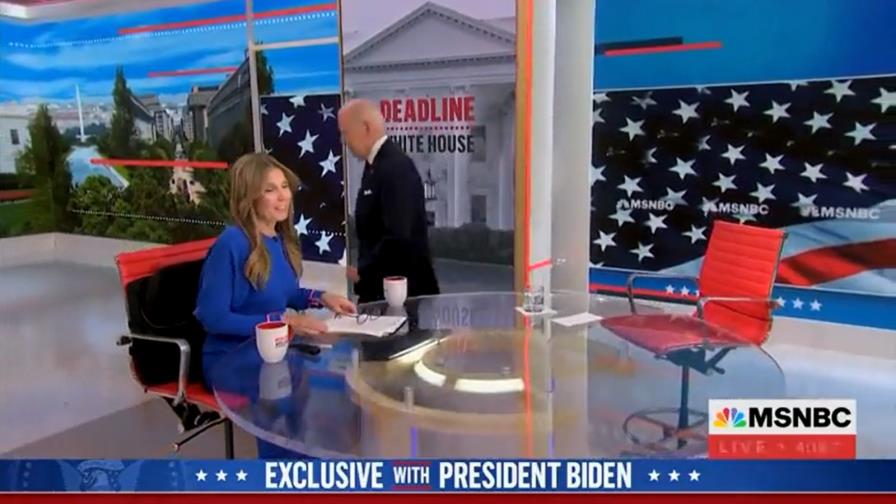 Biden se levanta y se retira de entrevista durante programa en vivo