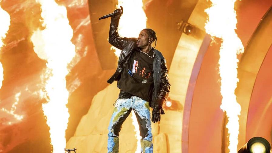 Egipto cancela concierto del rapero Travis Scott por los extraños rituales del artista