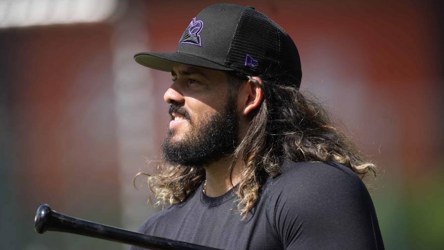 Video | “Aquaman” es puesto en asignación por los Rockies de Colorado