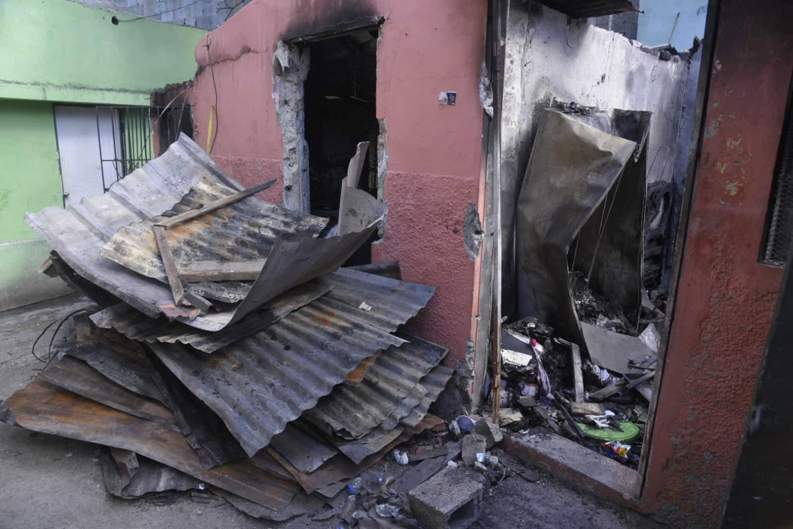 El incendio ocurrió en la calle 38 del sector Villas Agrícolas, en el Distrito Nacional.