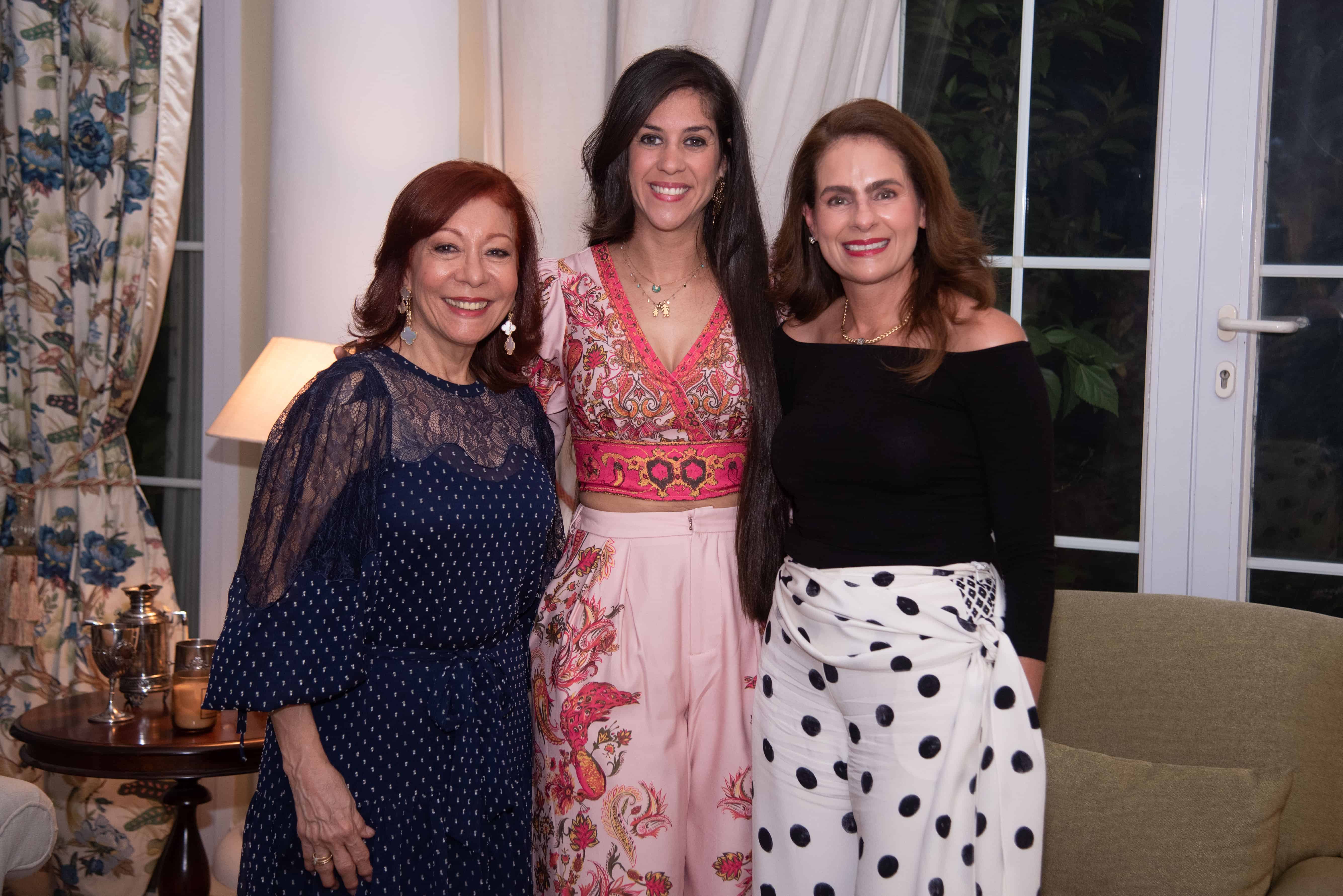 Violeta Correa de Rodríguez, Chiara M. Ieromazzo de Rodriguez y Pilar Frias.