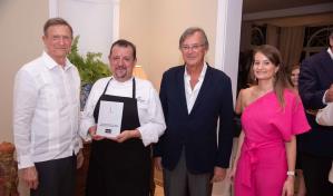 Restaurante Gaspar y chef Alberto Martín reciben certificado con el sello Restaurants from Spain