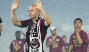 Andrés Iniesta se despide del fútbol japonés como titular con Kobe