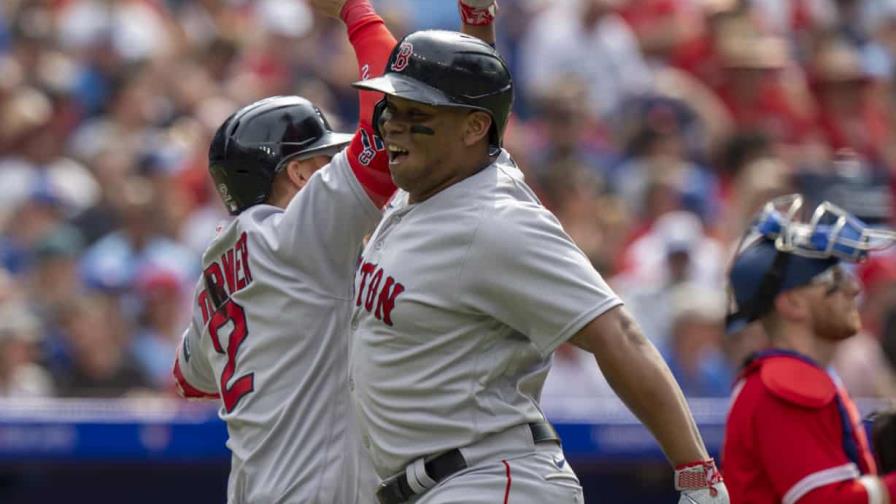 Devers conecta su 20mo jonrón y Medias Rojas vencen 7-6 a Azulejos