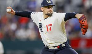 Eovaldi llega a las 10 victorias y Rangers superan a Houston