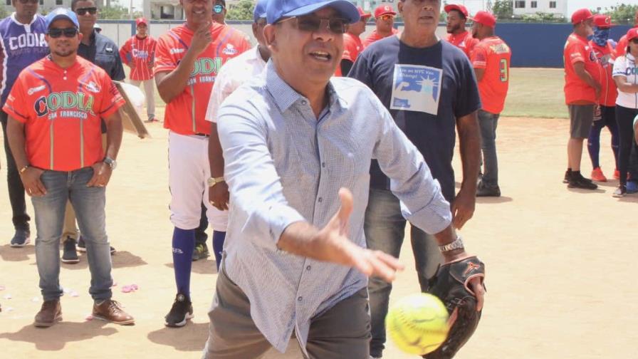 Dedican el torneo de softbol del CODIA a Deligne Ascención Dedican el torneo de softbol del CODIA a Deligne Ascención