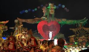 Festival de Parintins anima a miles con su tradicional colorido en la Amazonía brasileña