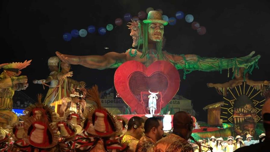 Festival de Parintins anima a miles con su tradicional colorido en la Amazonía brasileña