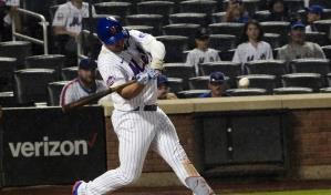Mets ganan su primera serie en un mes al vencer 8-4 a Gigantes