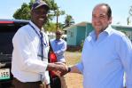 El encargado de Negocios de la Embajada de EE.UU. visita el Consorcio CAEI en San Pedro de Macorís