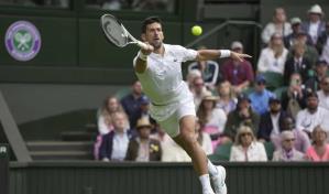 Djokovic y Swiatek no se complican en Wimbledon
