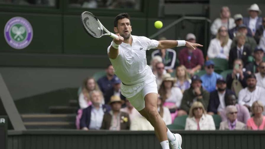 Djokovic y Swiatek no se complican en Wimbledon Djokovic y Swiatek no se complican en Wimbledon