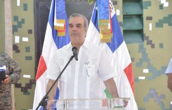 Presidente Abinader se reintegra a labores después del COVID-19