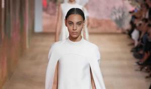 Rosanna Ovalles, la primera modelo dominicana en abrir desfile de Alta Costura de Dior en París