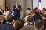 Macron anuncia una ley urgente para reparar daños causados por disturbios en Francia Macron anuncia una ley urgente para reparar daños causados por disturbios en Francia