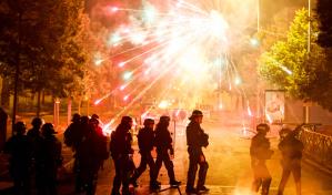 Más de 350 personas detenidas por disturbios en Francia