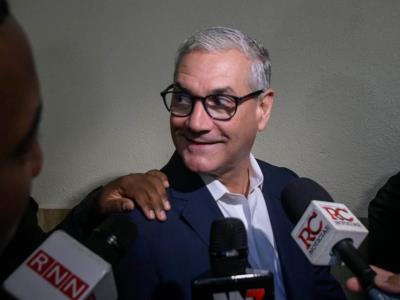 Gonzalo Castillo anuncia que EE. UU. le restituyó su visa de 10 años