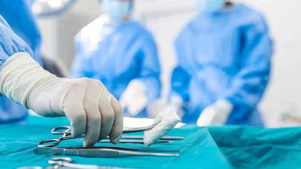 ¿Cuál es el tiempo prudente para hacerse una cirugía estética tras dar a luz?