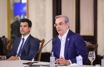 Presidente Luis Abinader diagnosticado con COVID-19