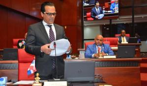 Iván Silva asume como vocero del PRD en el Senado