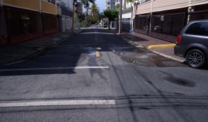 Se desperdicia agua en calle del Mirador Sur