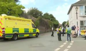 Una niña muere tras impacto de un vehículo contra una escuela en el Reino Unido