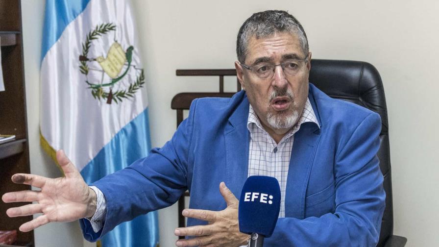 Candidato presidencial de Guatemala: "Lo que está en juego es la democracia"