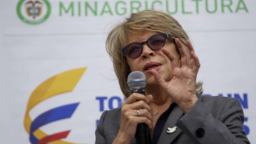 Imputan a exministra de Transporte colombiana por supuestas irregularidades en carretera