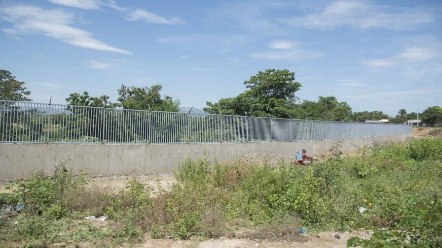 La construcción del muro fronterizo con Haití va a buen ritmo, según República Dominicana La construcción del muro fronterizo con Haití va a buen ritmo, según República Dominicana