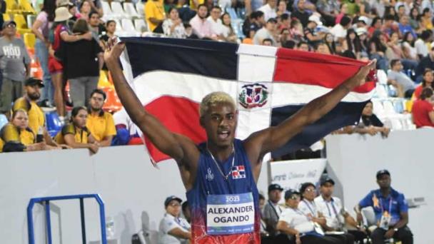 Alexander Ogando gana oro y encabeza jornada histórica del atletismo dominicano