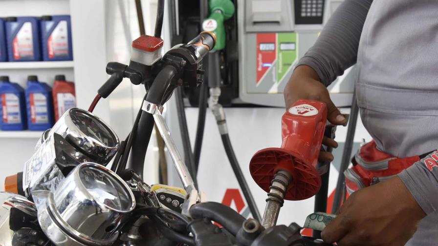 Gobierno mantendrá invariables precios de casi todos los combustibles