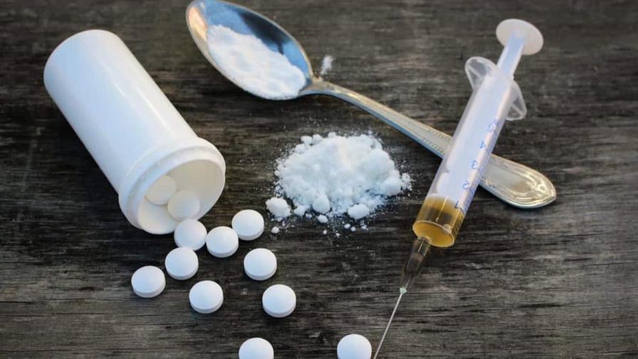EE.UU. pide involucrar al sector químico para frenar la fabricación de drogas sintéticas