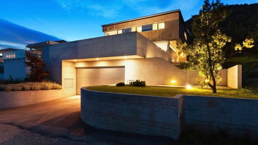Cómo instalar y mantener iluminación exterior para mayor seguridad en tu propiedad Cómo instalar y mantener iluminación exterior para mayor seguridad en tu propiedad